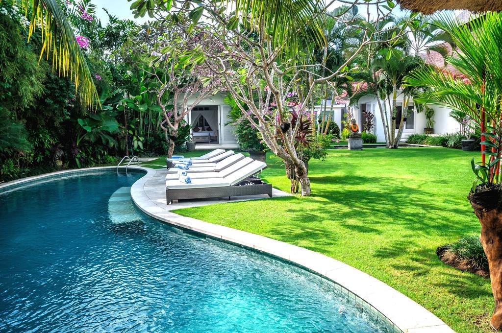 Villa Sipo Seminyak Rum bild