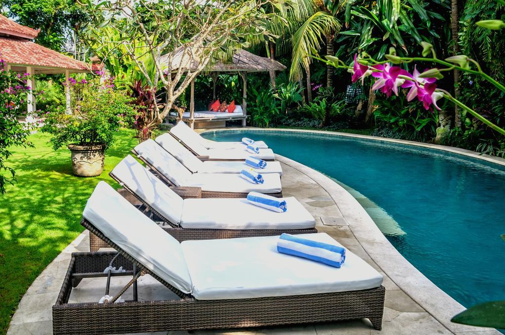 Villa Sipo Seminyak Rum bild